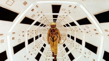 Космічна одіссея 2001/Космическая одиссея 2001/2001: A Space Odyssey” (Стенлі Кубрик, 1968 р.) – 4 місце у списку 100 величніших фільмів США